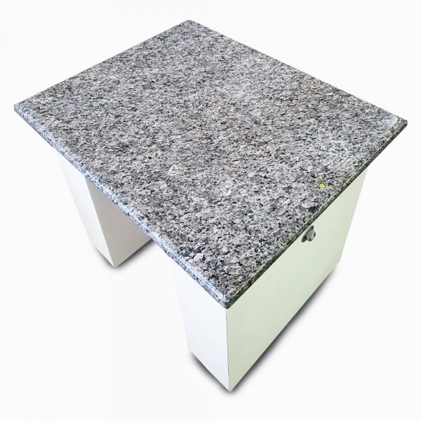 Mesa de Pesagem Antivibratória - Com Tampa de Granito - Base de concreto com fórmica texturizada - Modelo MAV-900 - Imagem 2