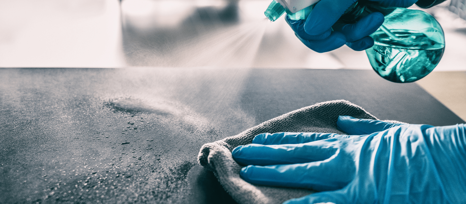 Higienização de Equipamentos de Laboratório