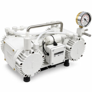 Bomba de Vácuo tipo Diafragma a Seco 4 estágios com Resistência a Química e Alto Vácuo – Vácuo Relativo 765 mm Hg / 30 pol Hg – Vazão 34 L/min / 1,2 c ft/ min – Modelo 828T