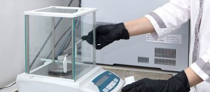 Como Usar uma Balança de Precisão no Laboratório