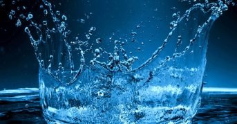 agua destilada